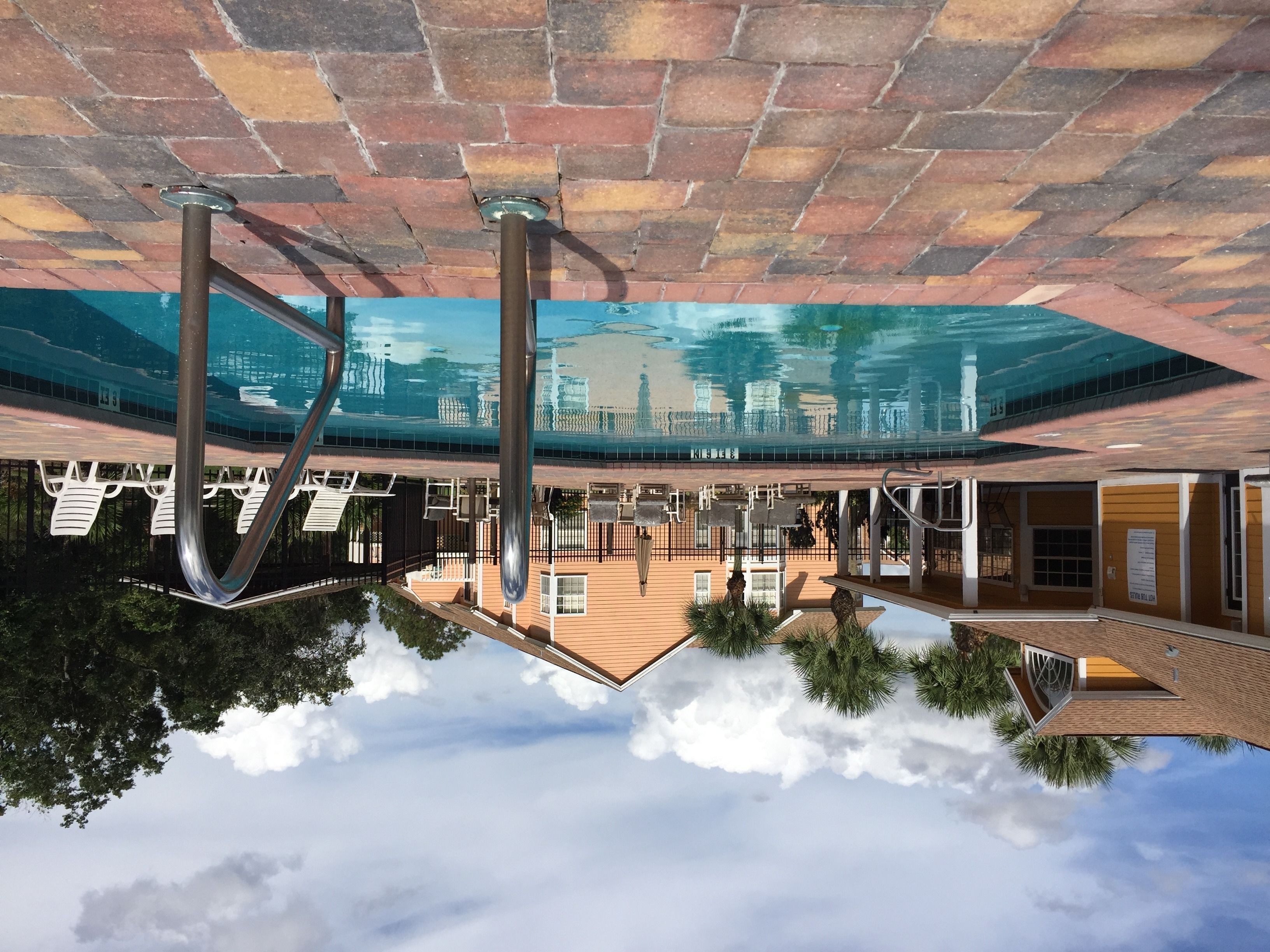 حمّام سباحة خارجي