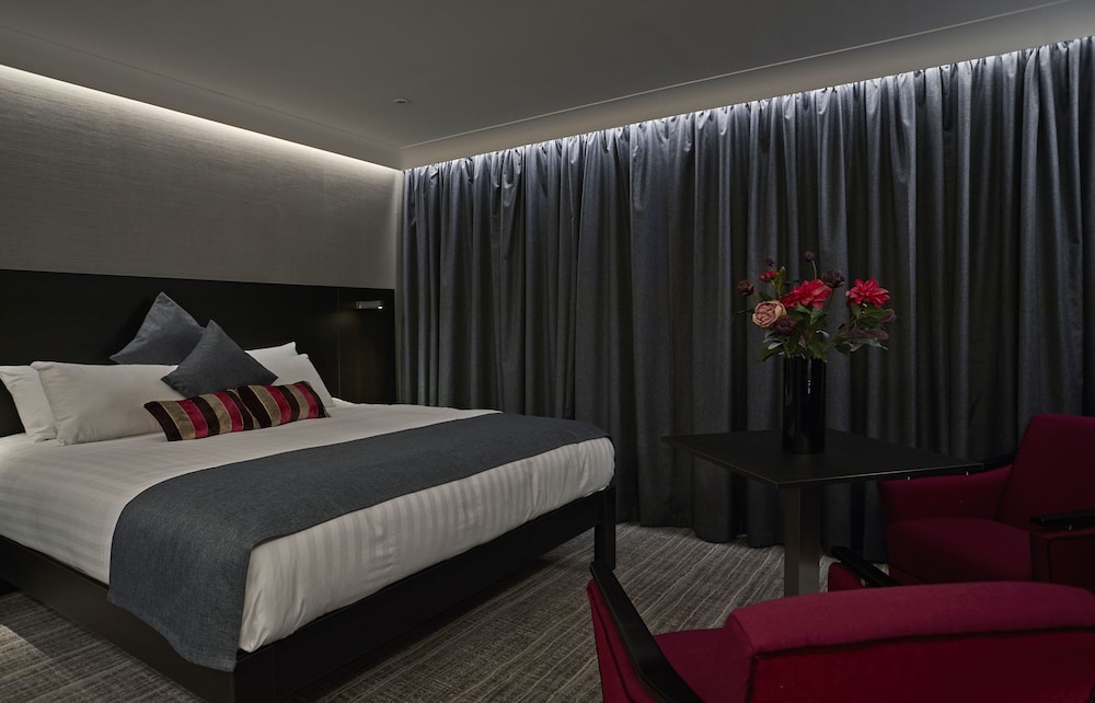 Old Palace Lodge Hotel - 1