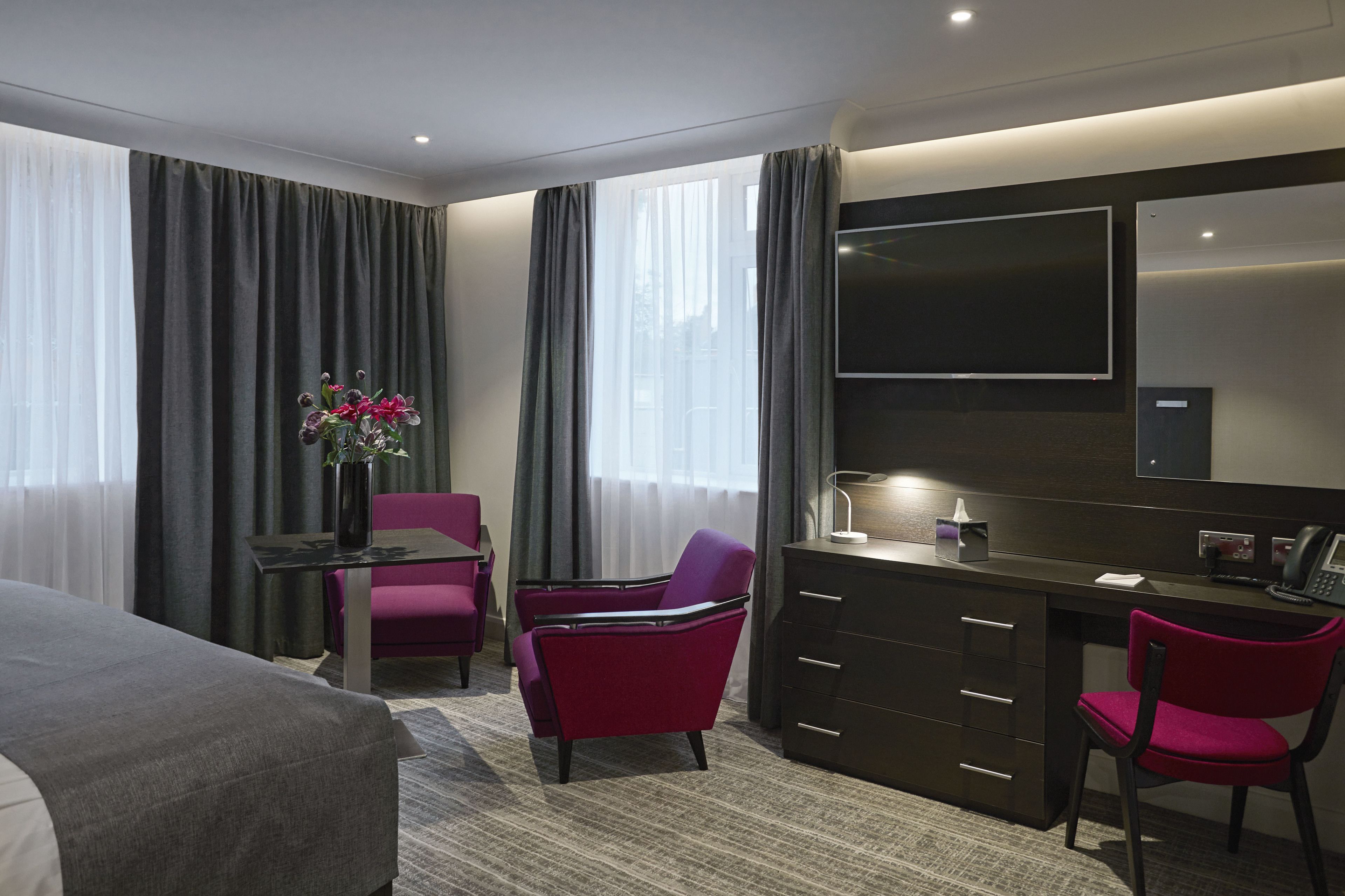 deluxe room | bathroom shower