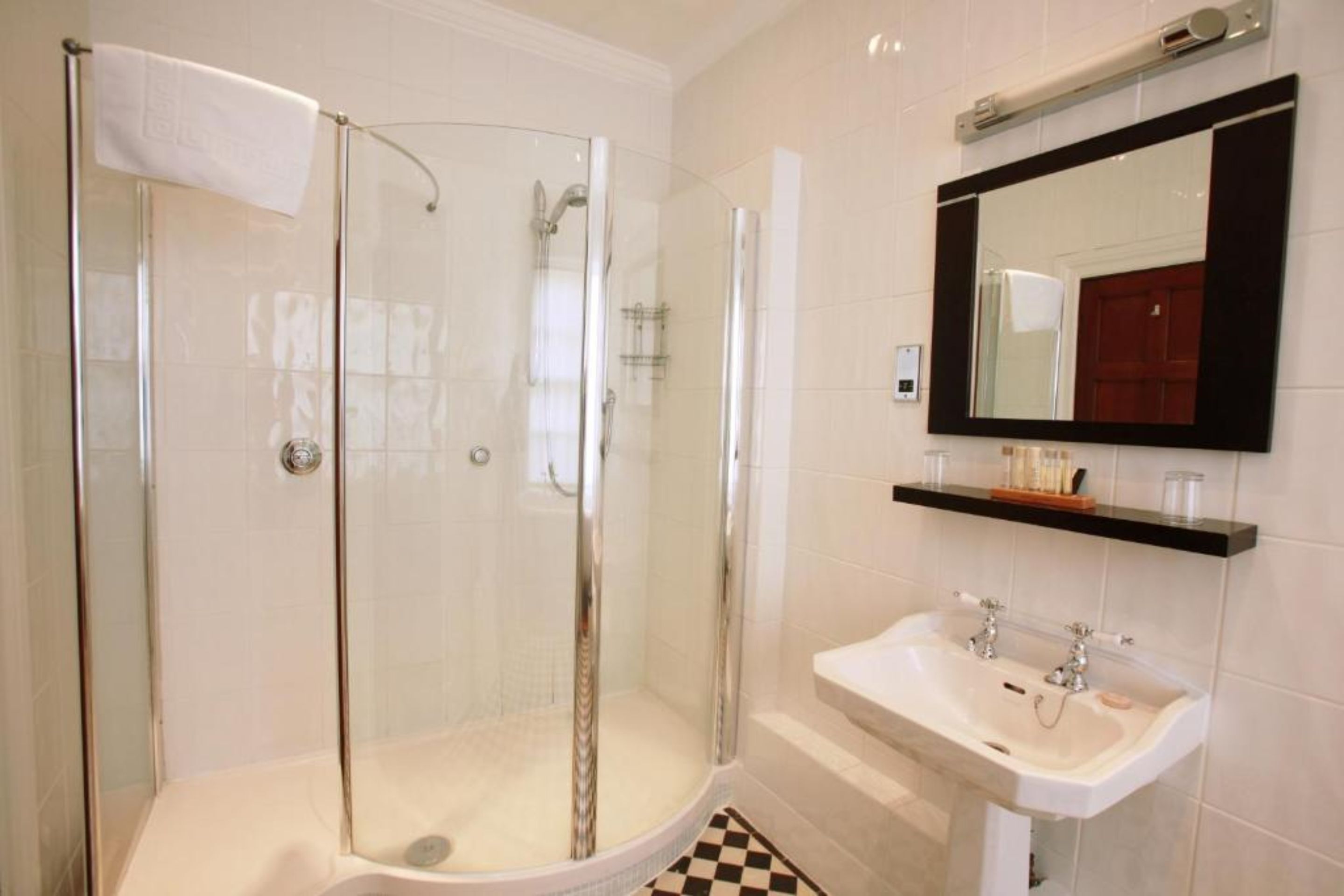 honeymoon suite | bathroom | hair dryer, towels