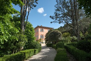 Classic Room | Garden view