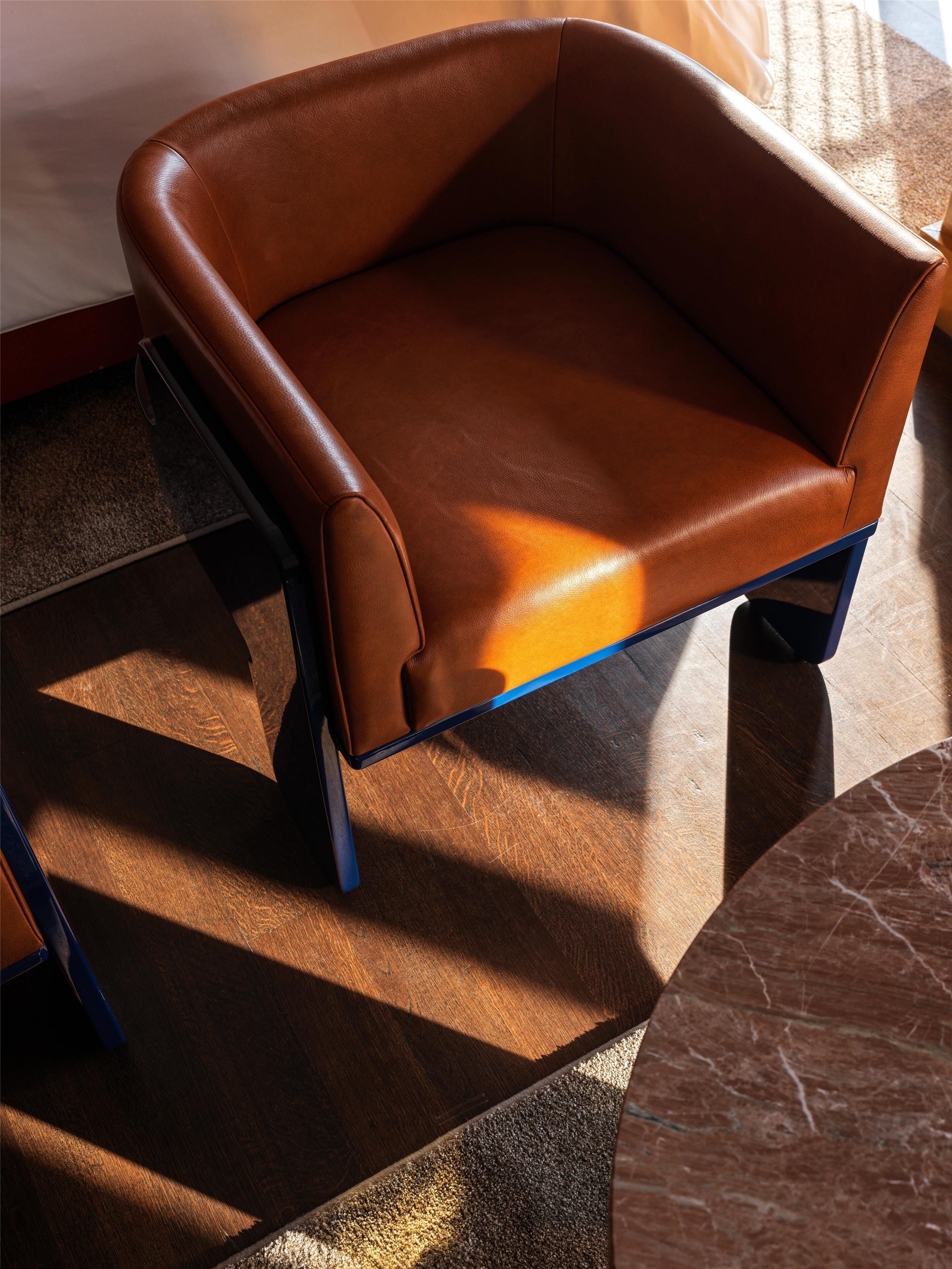 إستديو - سرير ملكي | أغطية فراش متميزة وخزنة داخل الغرفة وستائر تعتيم ومكواة/لوح كي