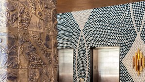 Unclassified image, 2 of 34, button - The Manner, The Unbound Collection by Hyatt (New York)