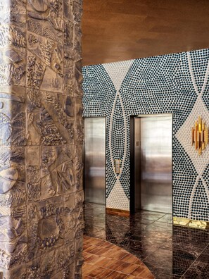 Premium bedding, in-room safe, blackout drapes, iron/ironing board - The Manner, The Unbound Collection by Hyatt (New York)