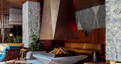 The Manner, The Unbound Collection by Hyatt