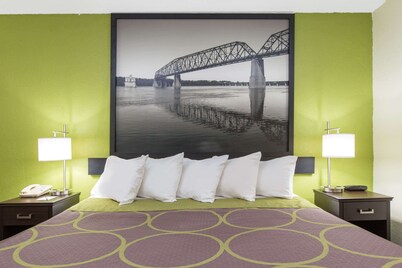 Super 8 by Wyndham Southaven