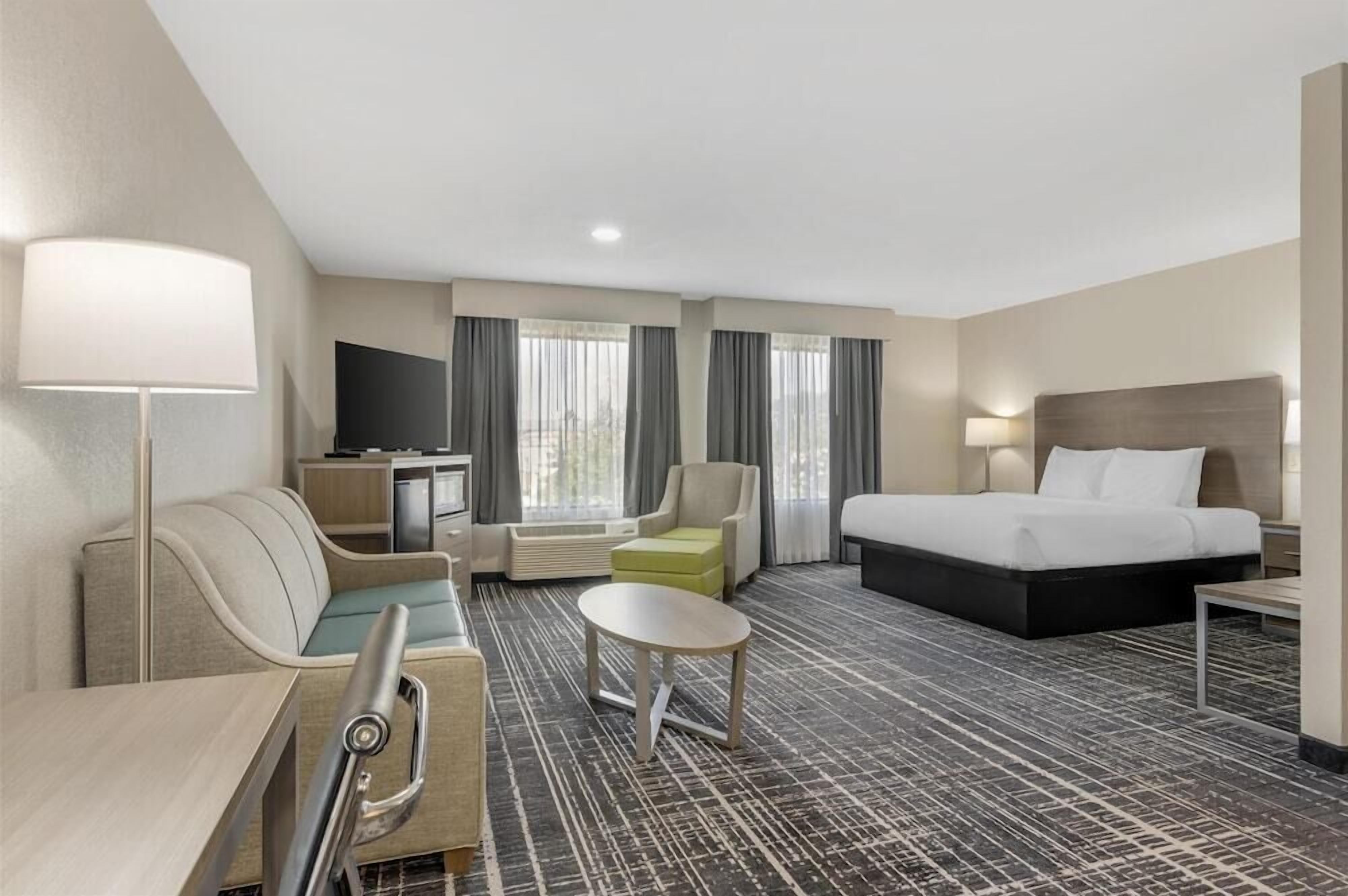 Pillow-top beds, desk, laptop workspace, iron/ironing board