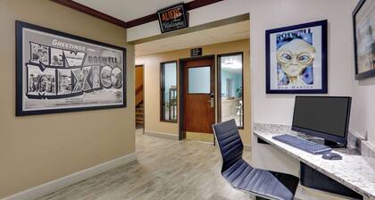 Super 8 by Wyndham Roswell