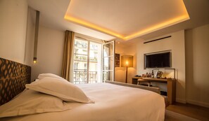 Habitación Deluxe (Tour Eiffel) | 1 habitación, ropa de cama de alta calidad y minibar