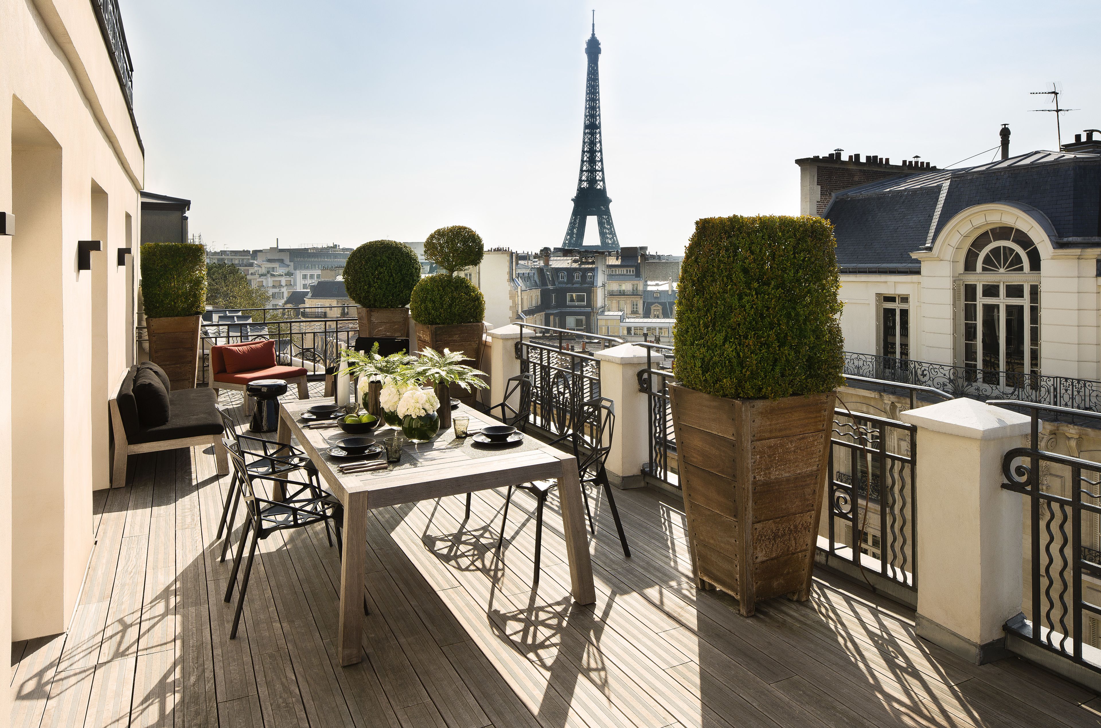 suite (marignan eiffel) | view from room