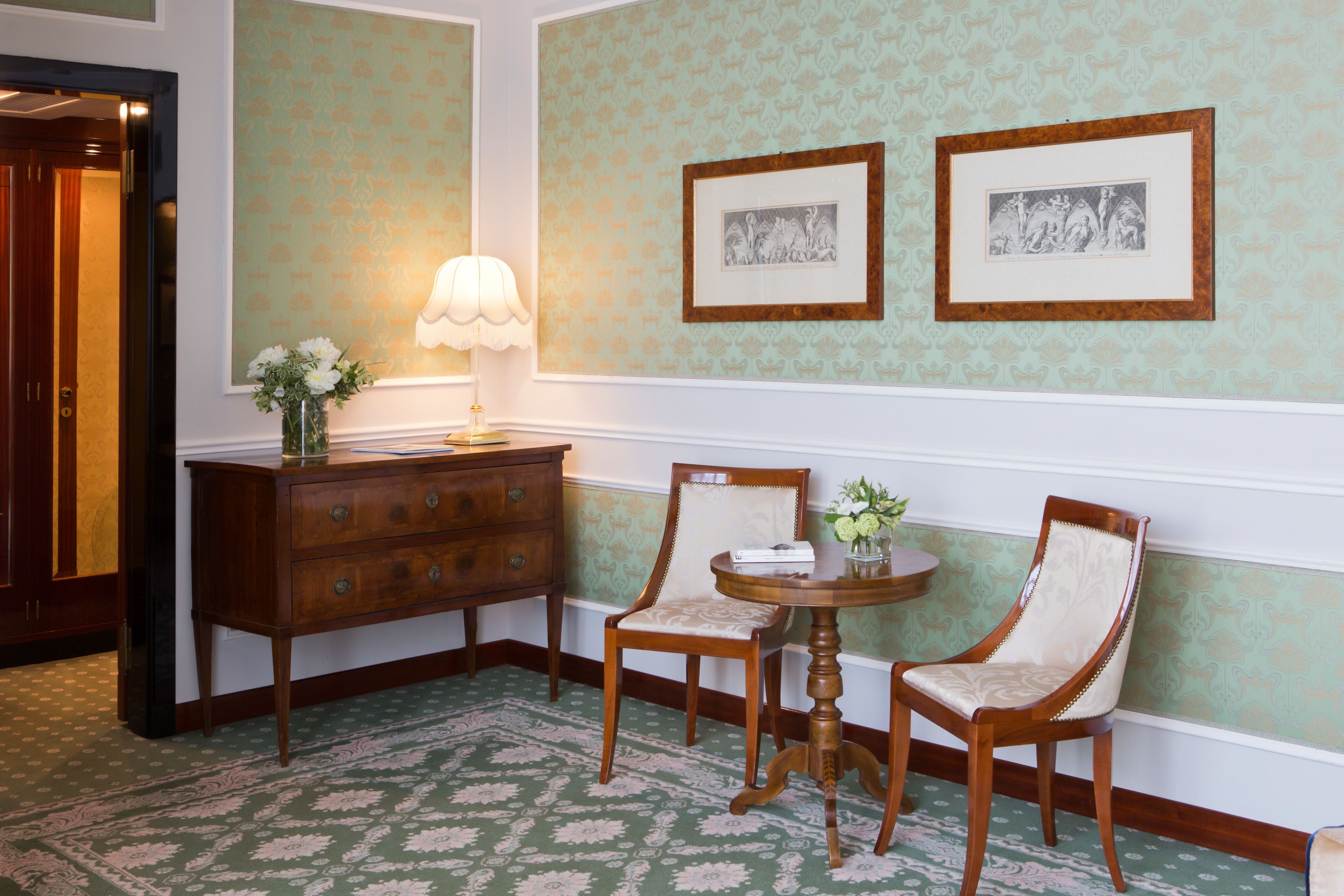 suite | premium bedding, minibar, in-room safe, individually decorated