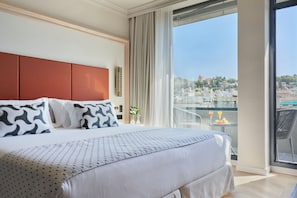 Deluxe Room (Alhambra Views)