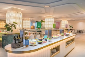 Daily buffet breakfast (EUR 16.5 per person)