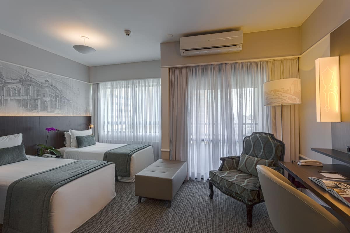 Egyptian cotton sheets, premium bedding, minibar, in-room safe