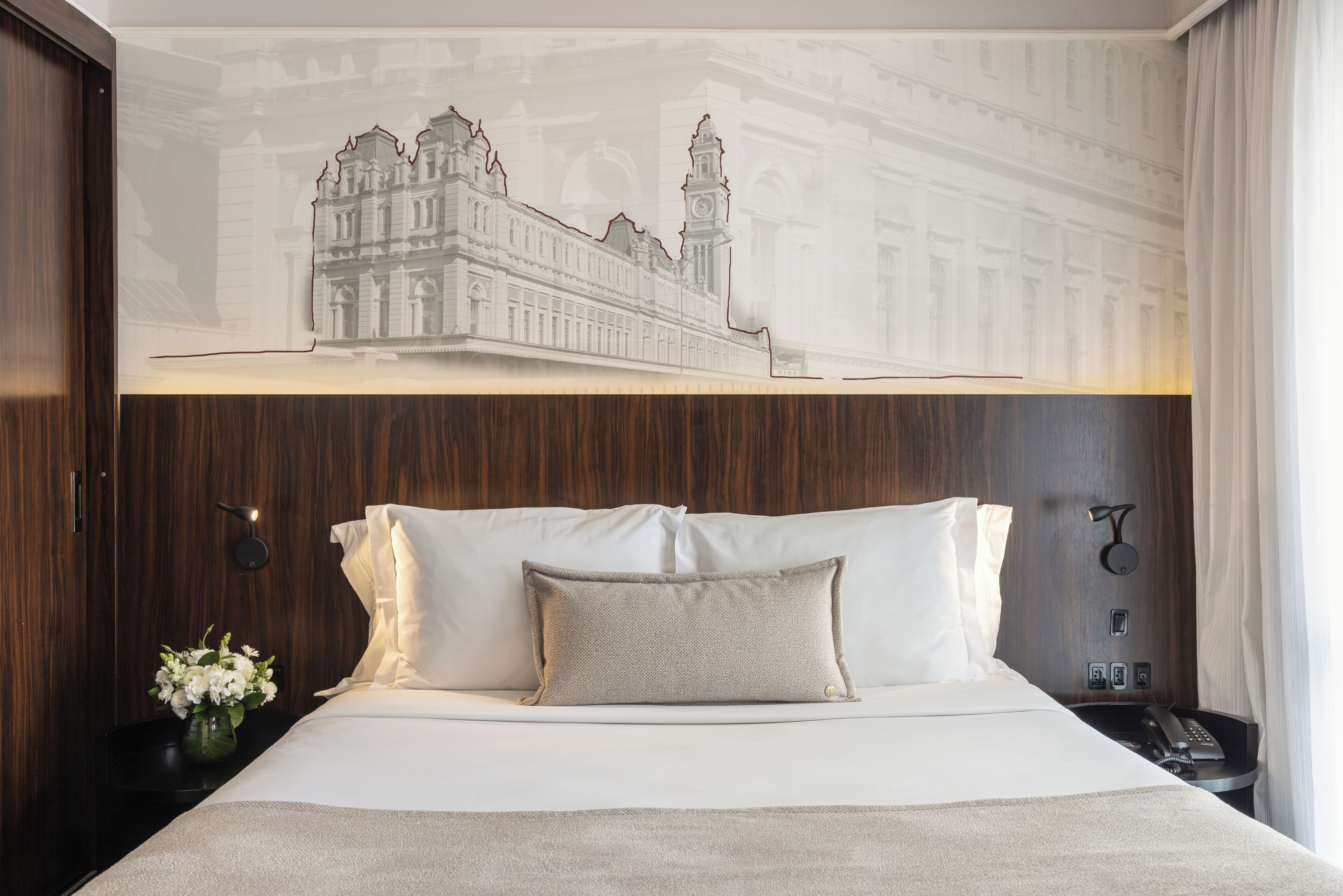 Sábanas de algodón egipcio, ropa de cama de alta calidad y minibar 