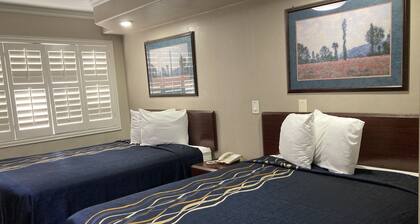 Little Boy Blue Motel