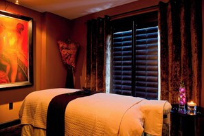 Couples treatment room(s), body treatments, aromatherapy