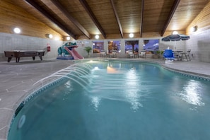 Piscine intérieure