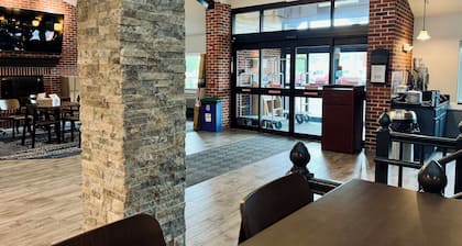 AmericInn by Wyndham Beaver Dam