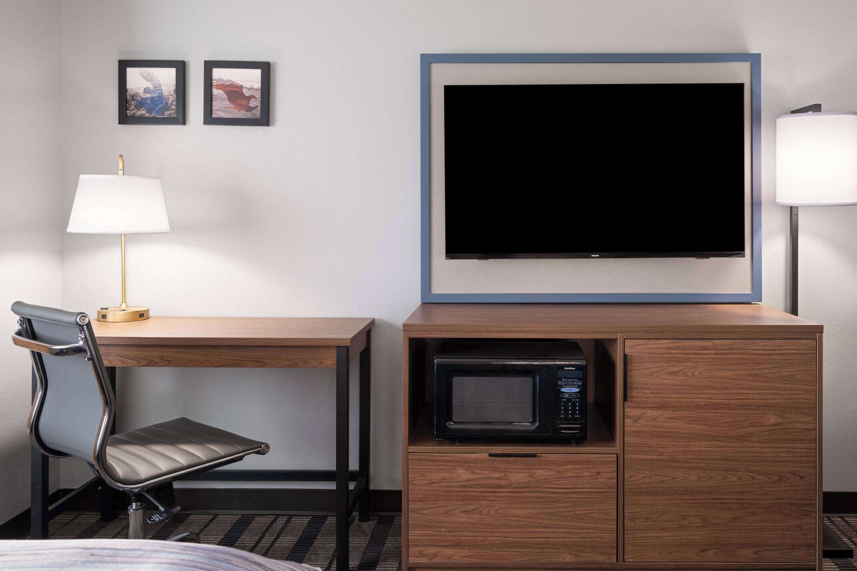 basic room, 2 queen beds, non smoking | 1 bedroom, in-room safe, laptop workspace, blackout curtains