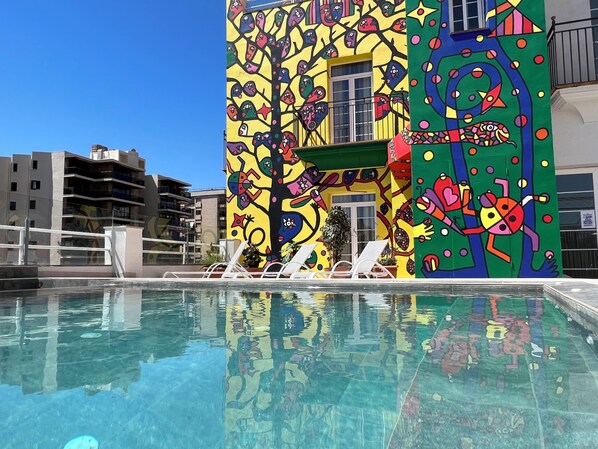 Outdoor pool