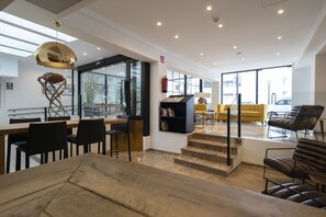 Reception - Artmadams (Palma de Mallorca)