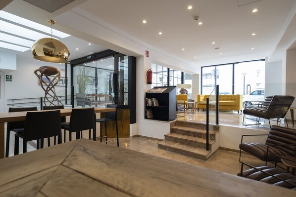 Reception - Artmadams (Palma de Mallorca)