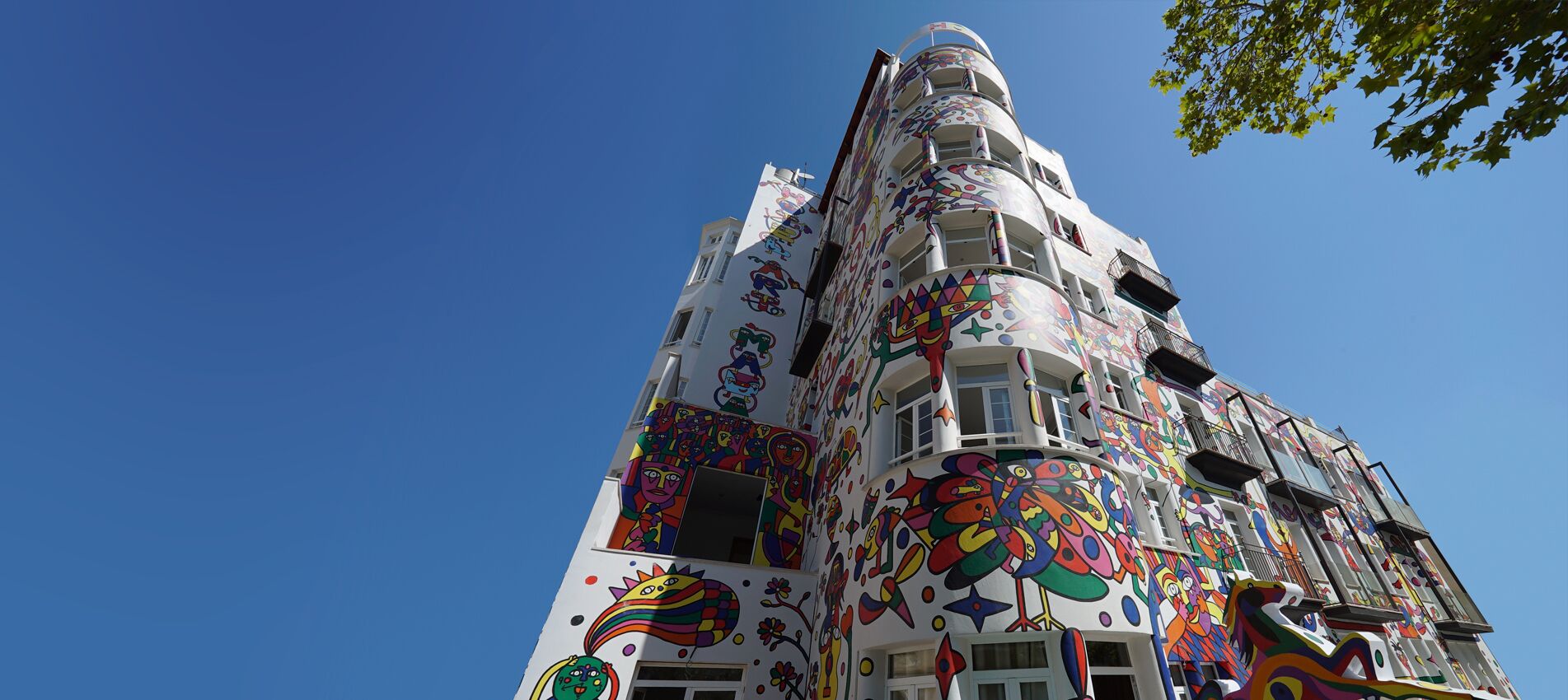 Fachada de la propiedad