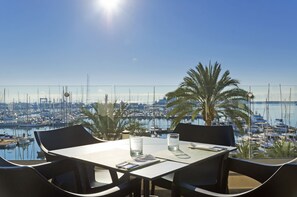 Breakfast served - Hotel Mirador (Palma de Mallorca)