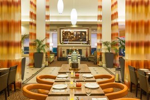 Breakfast and dinner served  - Hilton Garden Inn Daytona Beach Airport (Daytona Beach)