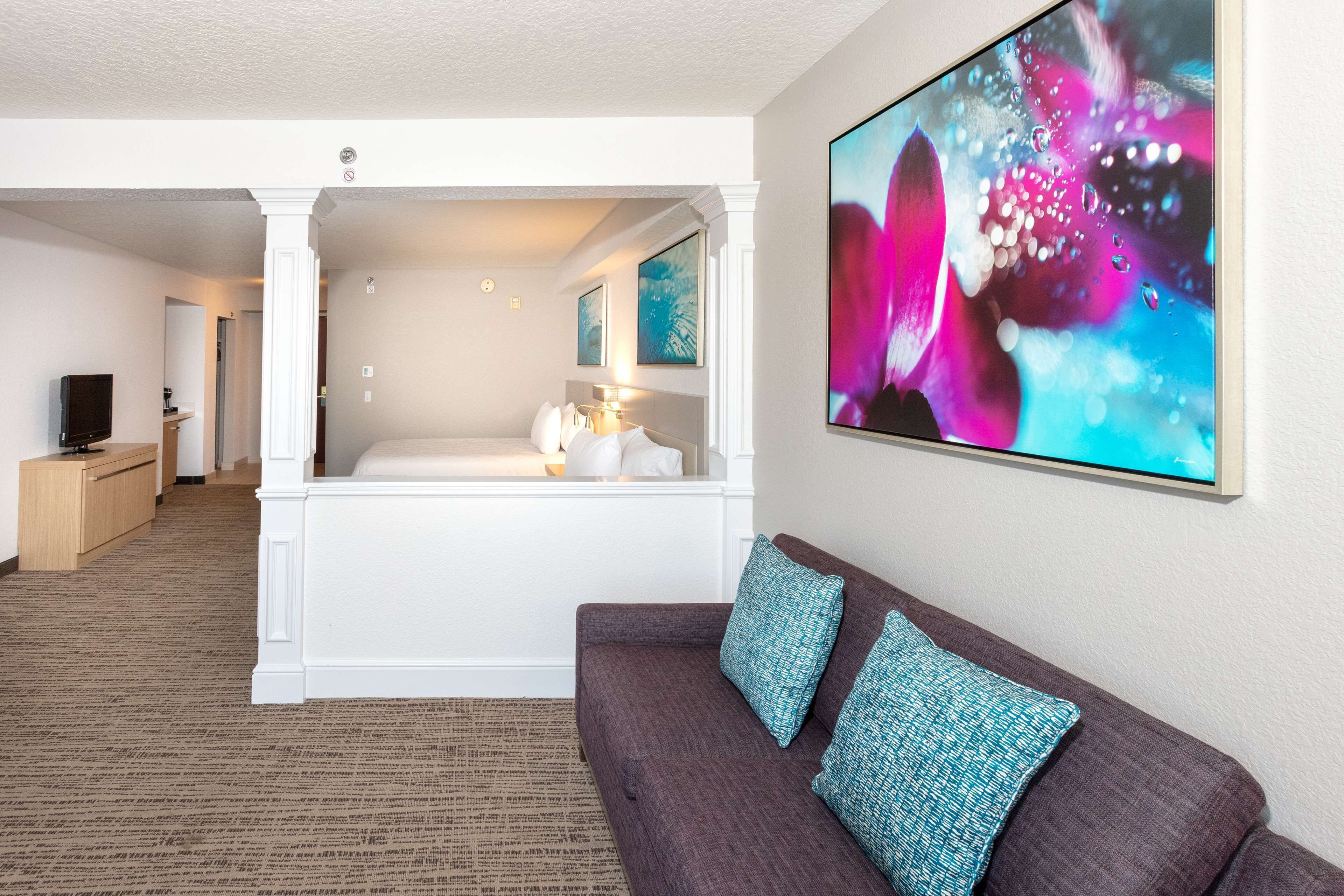 电视、游戏机、收费电影、MP3 基座