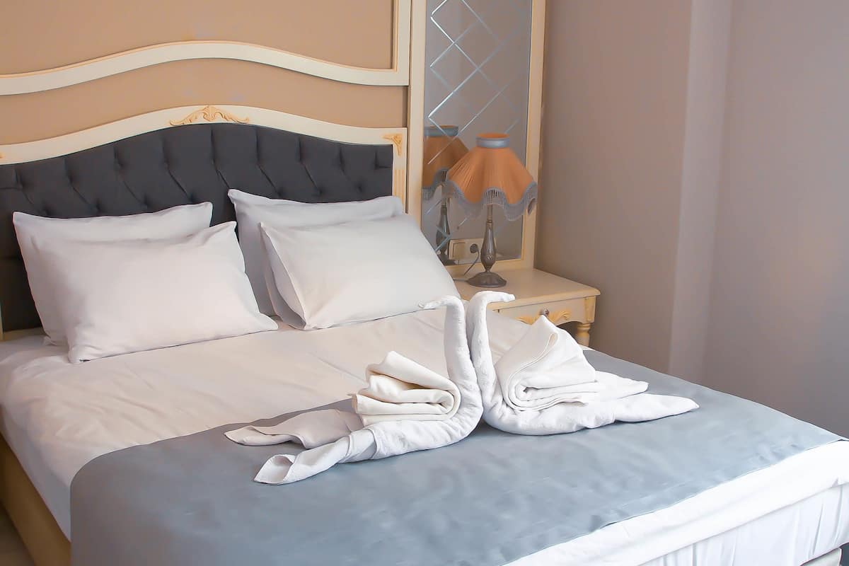 Ropa de cama de alta calidad y minibar