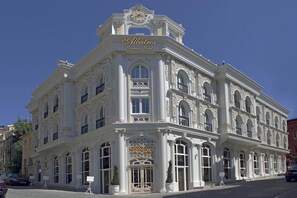 Exterior - Albatros Premier Hotel - Special Class (Istanbul)