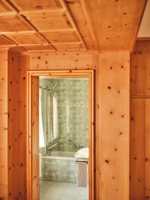 Bathroom - Hotel Chesa Grischuna (Klosters-Serneus)