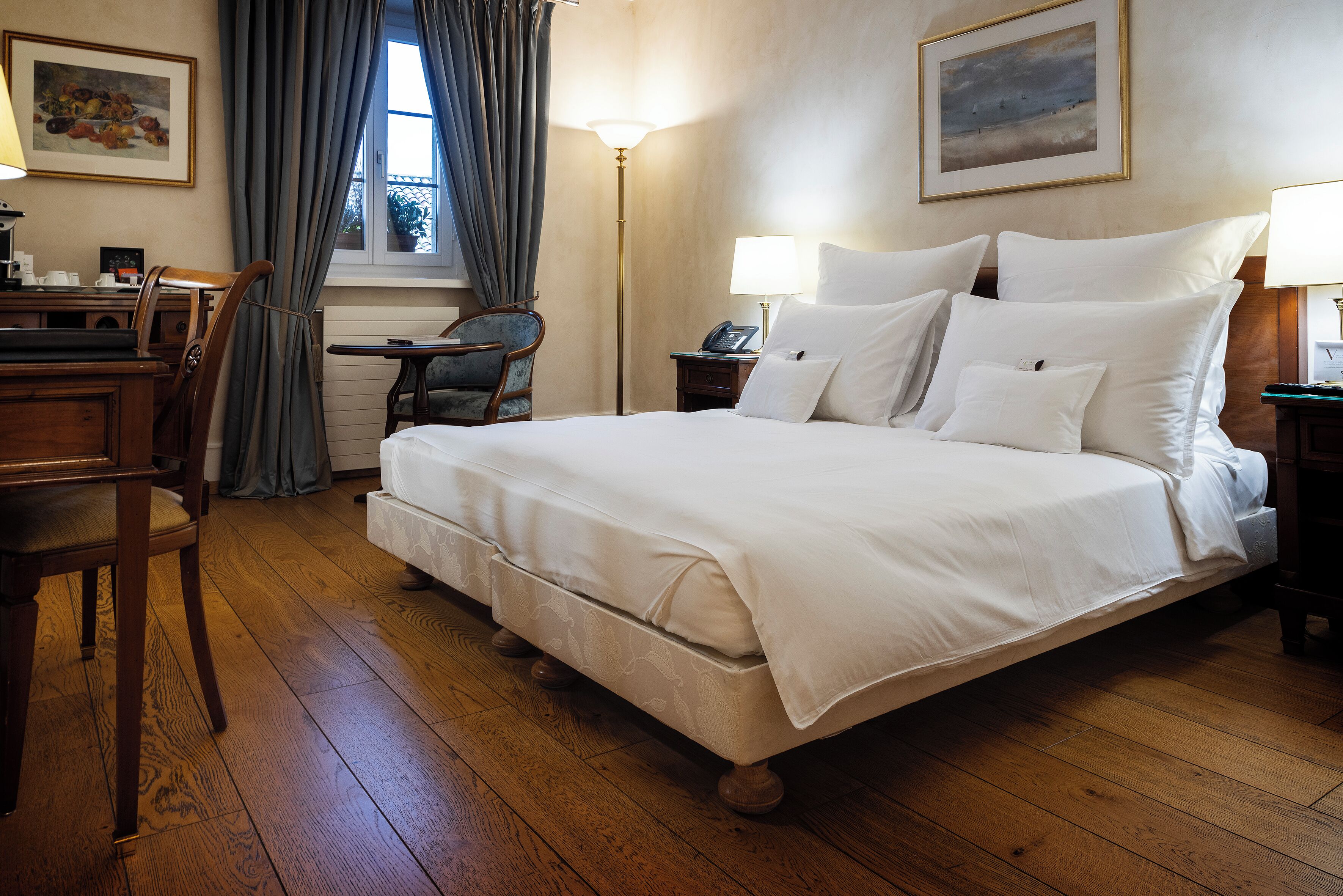 minibar, in-room safe, desk, rollaway beds