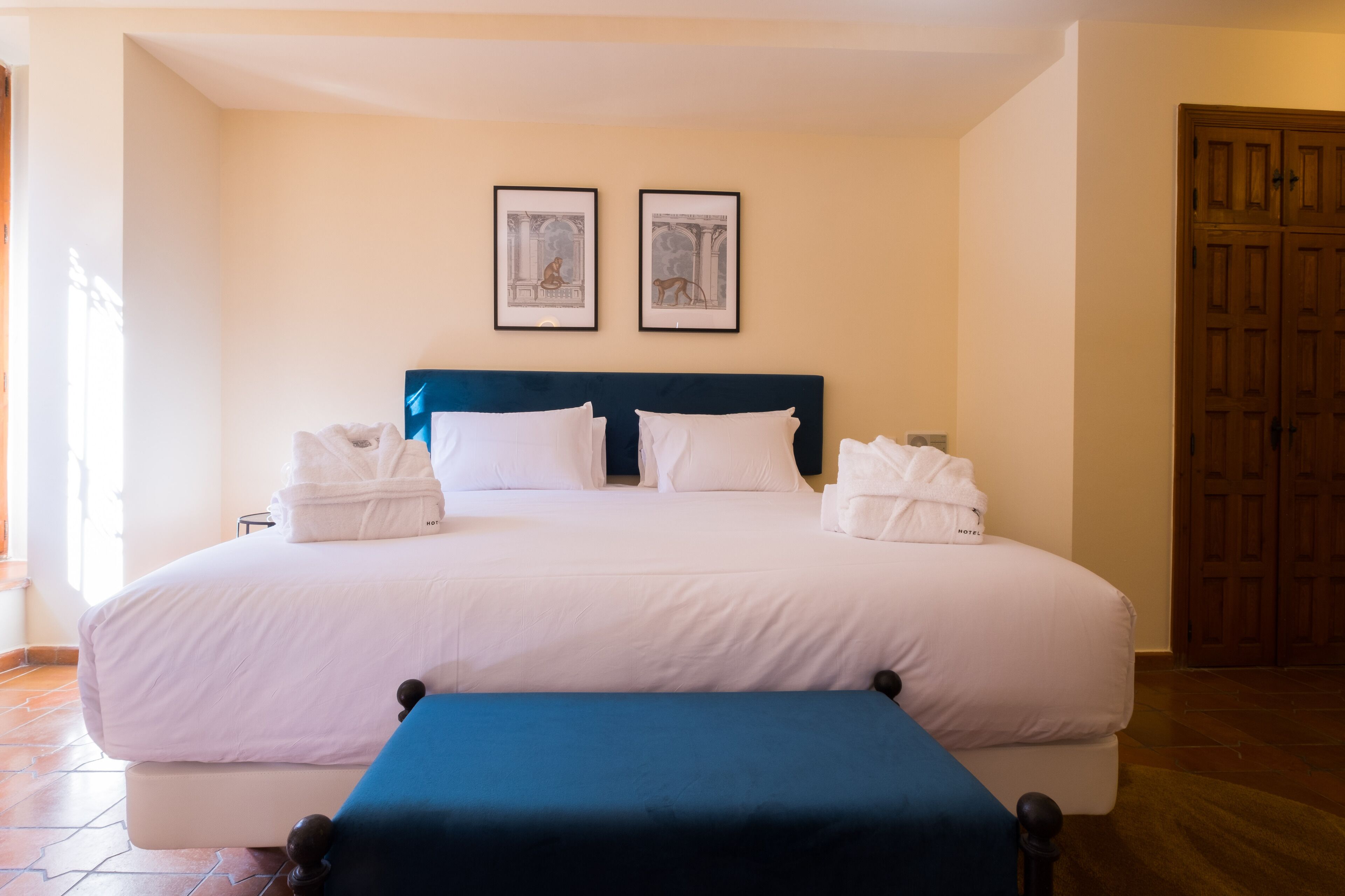 superior double or twin room | 1 bedroom, down duvets, in-room safe, desk