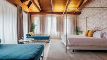 Junior Suite | 1 bedroom, down duvets, in-room safe, desk