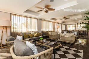 Bar (on property) - Eurostars Marivent Hotel (Palma de Mallorca)