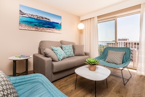 Minibar, caja fuerte, escritorio y cortinas opacas