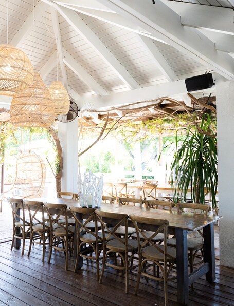 Villa Montana Beach Resort - Image 76