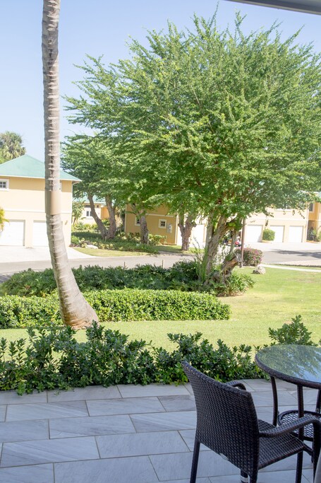 Villa Montana Beach Resort - Image 81