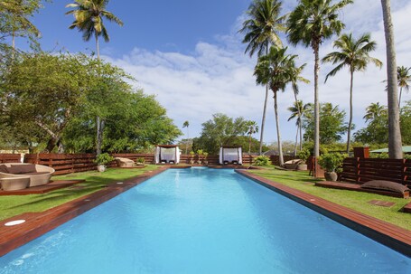 Villa Montana Beach Resort - Image 74