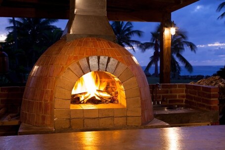 Villa Montana Beach Resort - Image 55