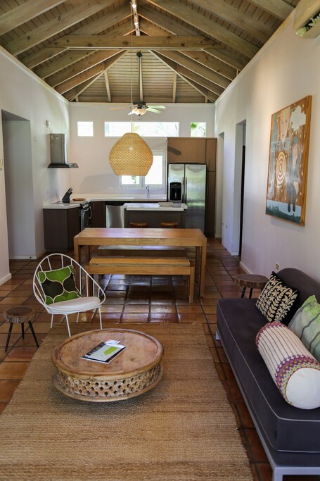 Villa Montana Beach Resort - Image 30