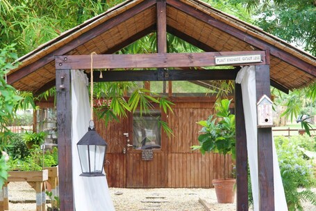 Villa Montana Beach Resort - Image 88