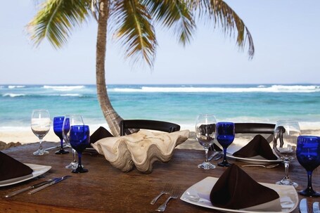Villa Montana Beach Resort - Image 14