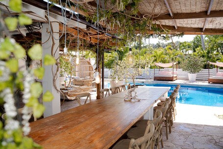 Villa Montana Beach Resort - Image 15
