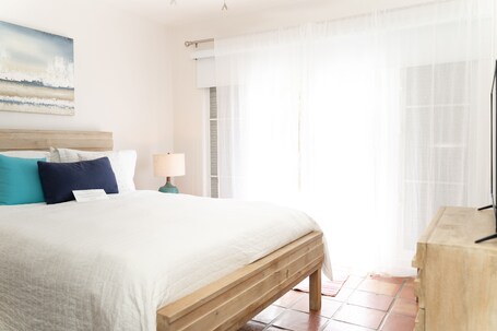Villa Montana Beach Resort - Image 12