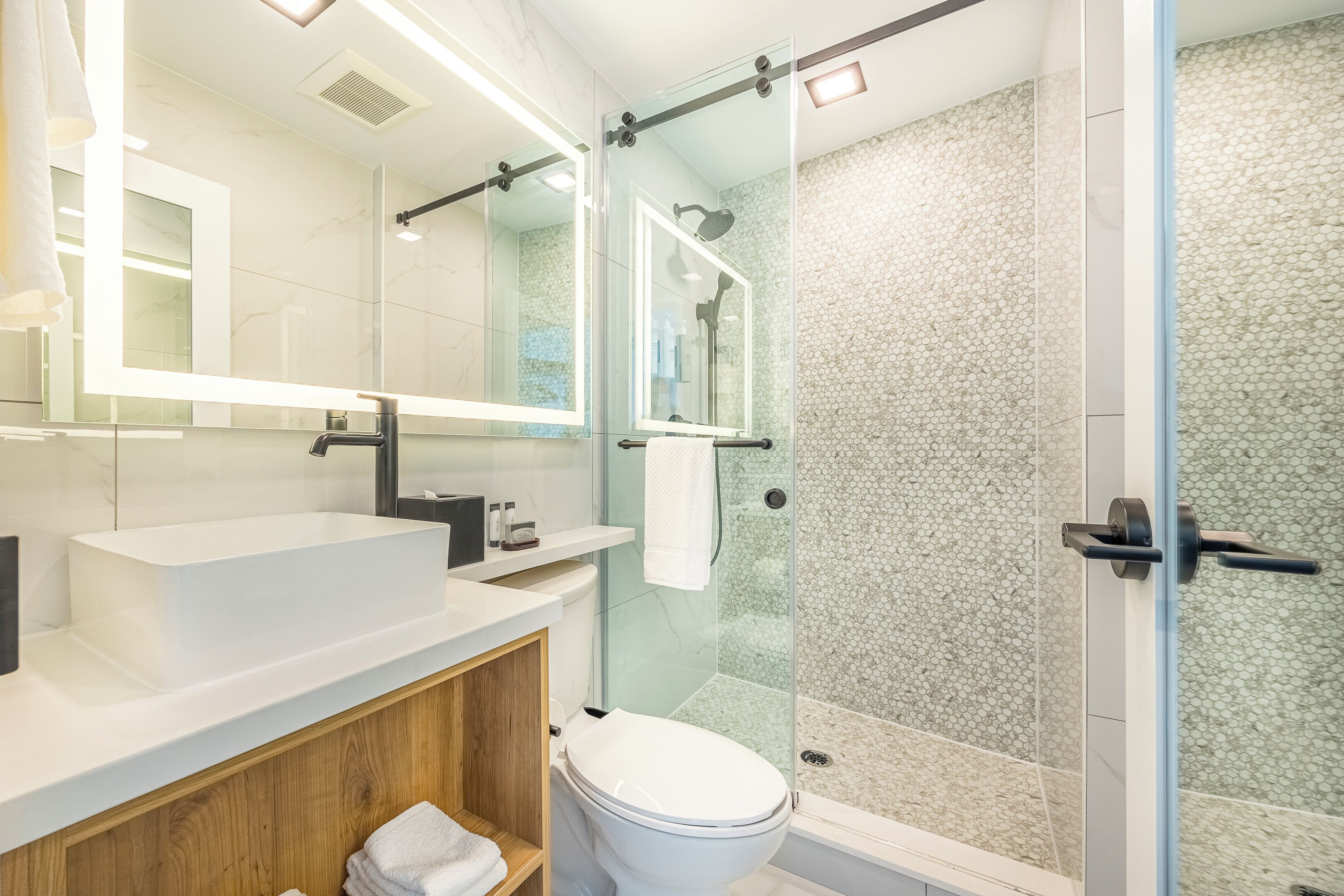 Einzelzimmer (Full Fallsview Room) | Badezimmer