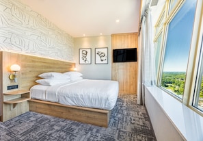 Quarto solteiro, vista para a cidade | 1 quarto, escrivaninha, espaƧo de trabalho para notebook